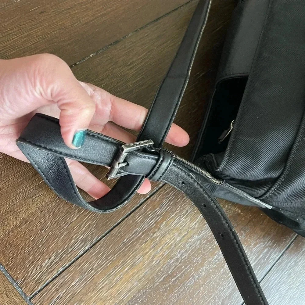 Vintage Coach shoulder bag